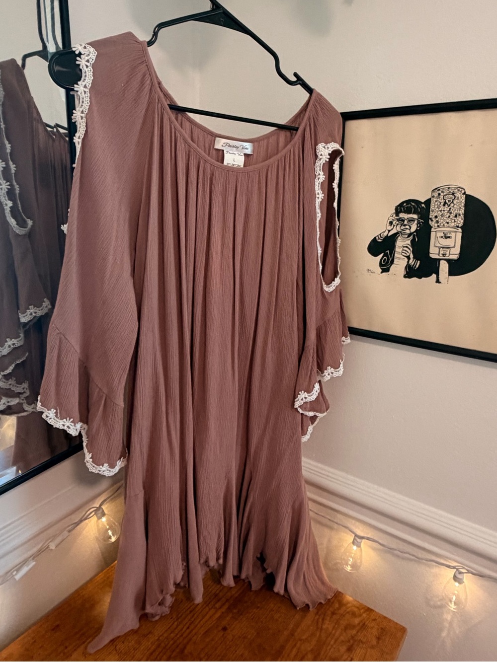 Paisley Vine Mauve Cold-Shoulder Tunic with Lace Accent
